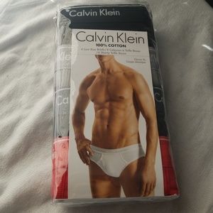 Calvin Klein 4  Men Low Rise Briefs New With Tags